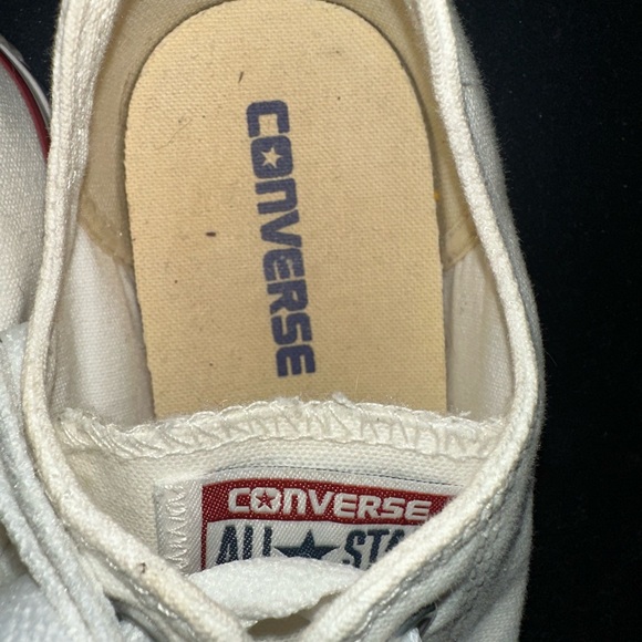 White Converse sneakers in good used condition - Picture 2 of 5